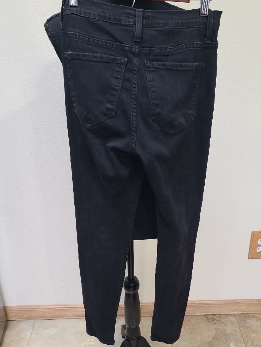 Judy Blue Jeans Black Skinny Jeans - Picture 4 of 7